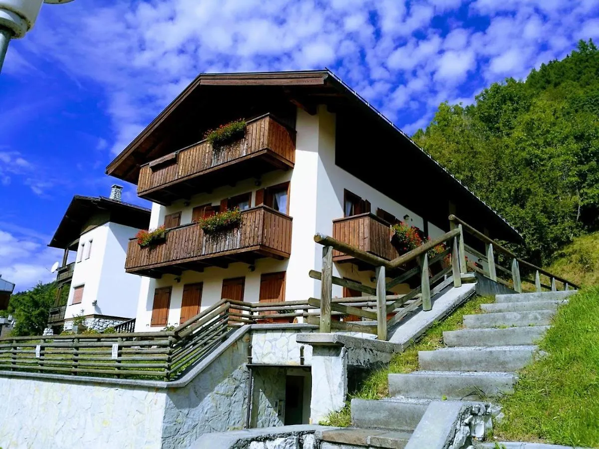 Appartamento Al Pelmo Vinigo Italy