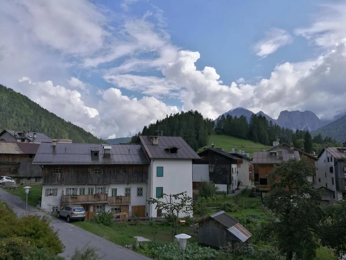 Appartamento Al Pelmo Vinigo 0*,  Italy